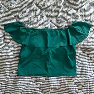 Kortni Jeane Large Quetzal Ruffled Around Top GUC